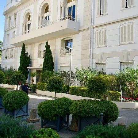 We ! Gallia Premium Two Bedroom Apartment